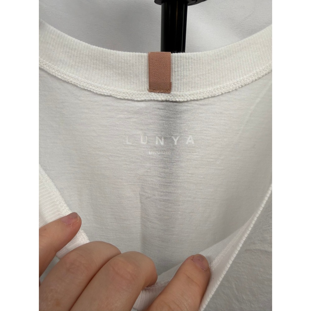 Lunya Women's White Organic Pima Sleep Muscle Shirt Sleeveless Tank Sz Medium - Picture 4 of 6